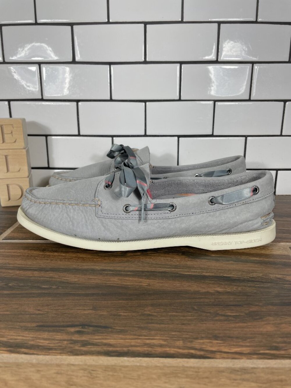 Sperry Authentic Original 2-Eye Varsity Boat Shoes Womens Size 9 Gray Leather
